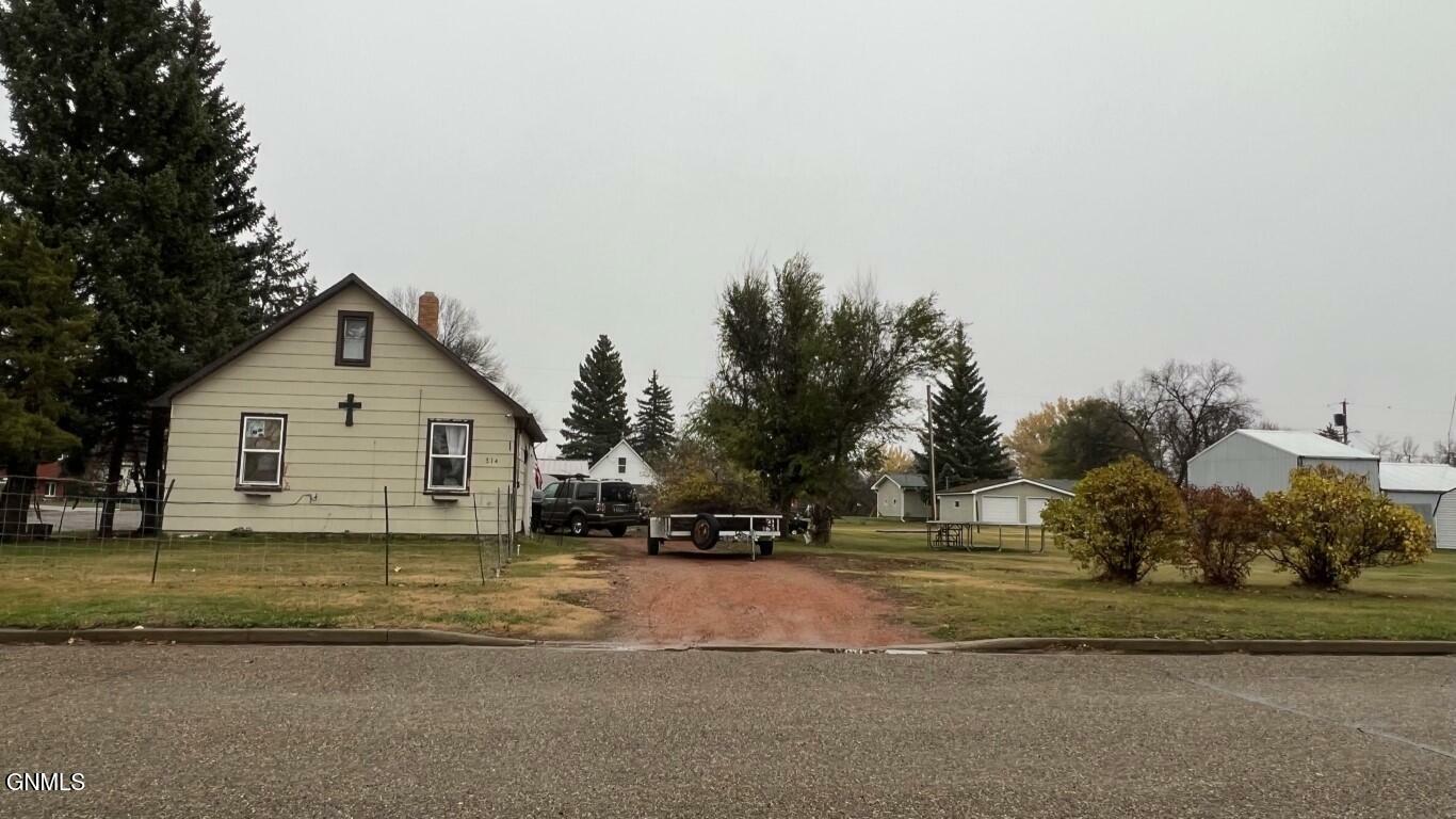 314 3rd Street NW  Belfield ND 58622 photo