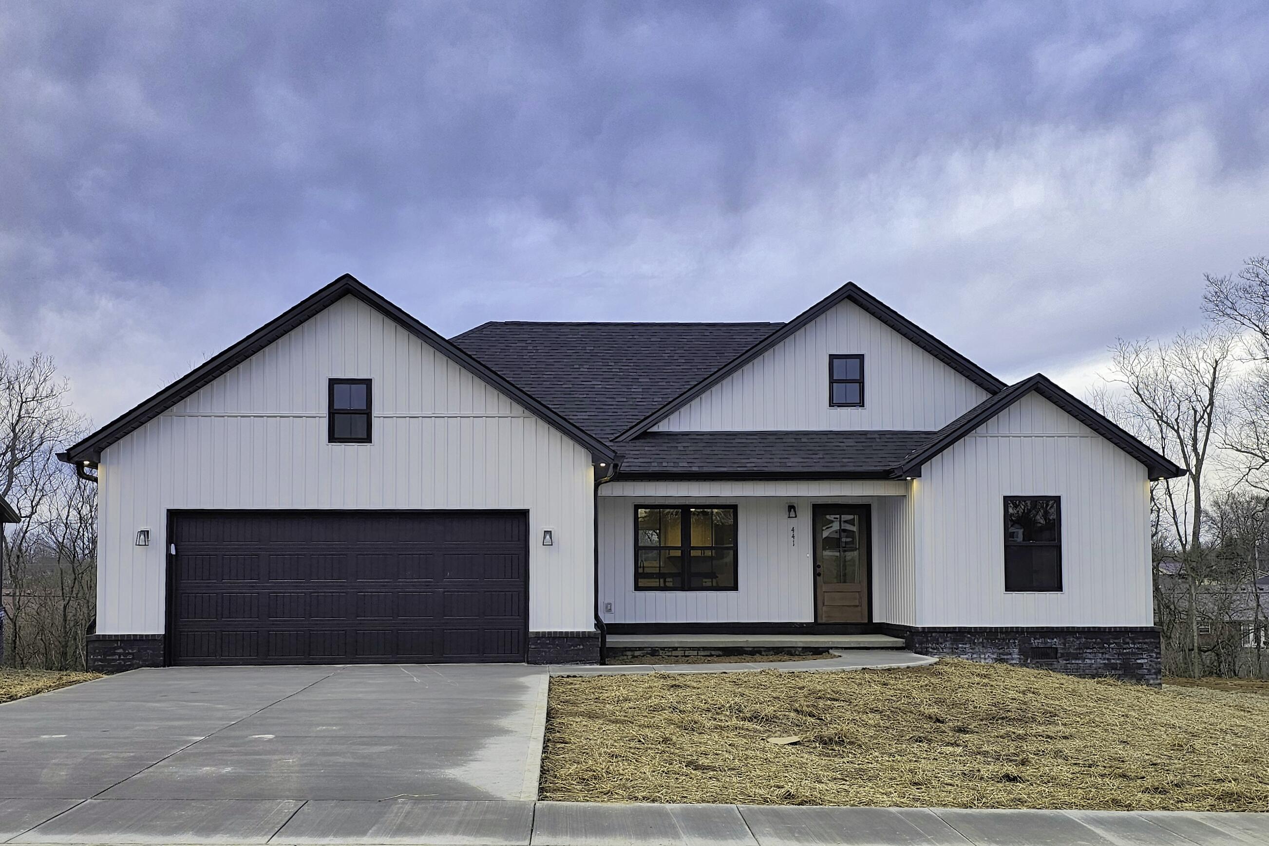441 Pinehurst Way  Harrodsburg KY 40330 photo