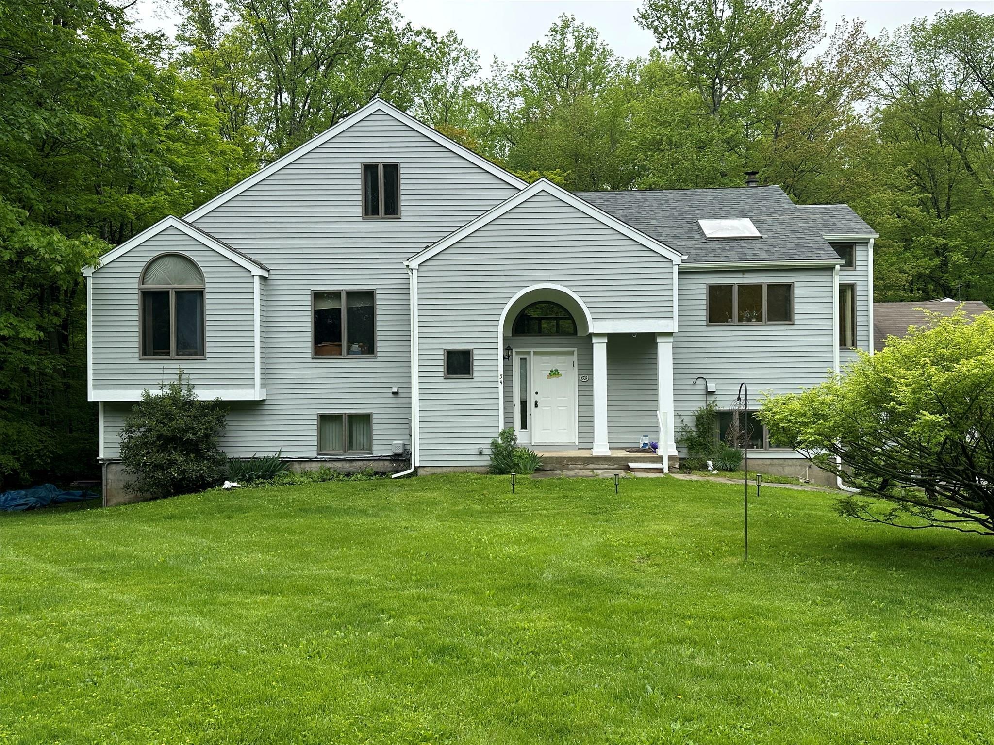 Property Photo:  54 Stonewall Farm Road  NY 10541 