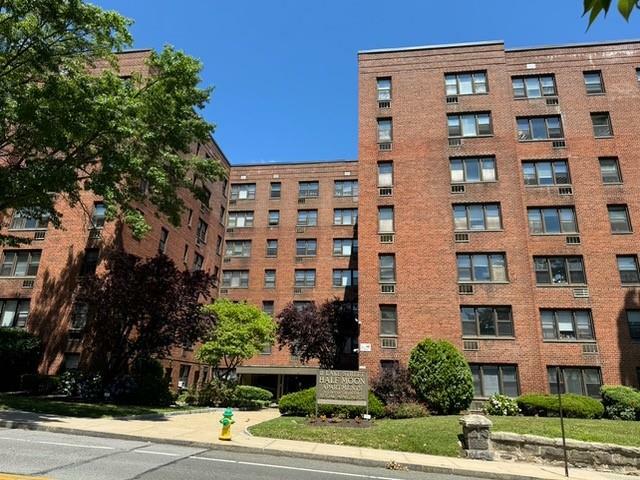 11 Lake Street 2Y  White Plains NY 10603 photo