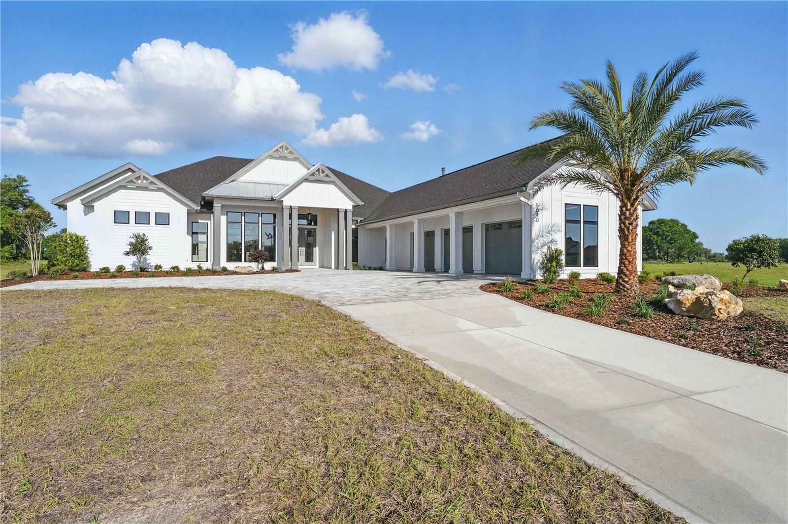 Property Photo: 5040 SW 125th Circle FL 32618