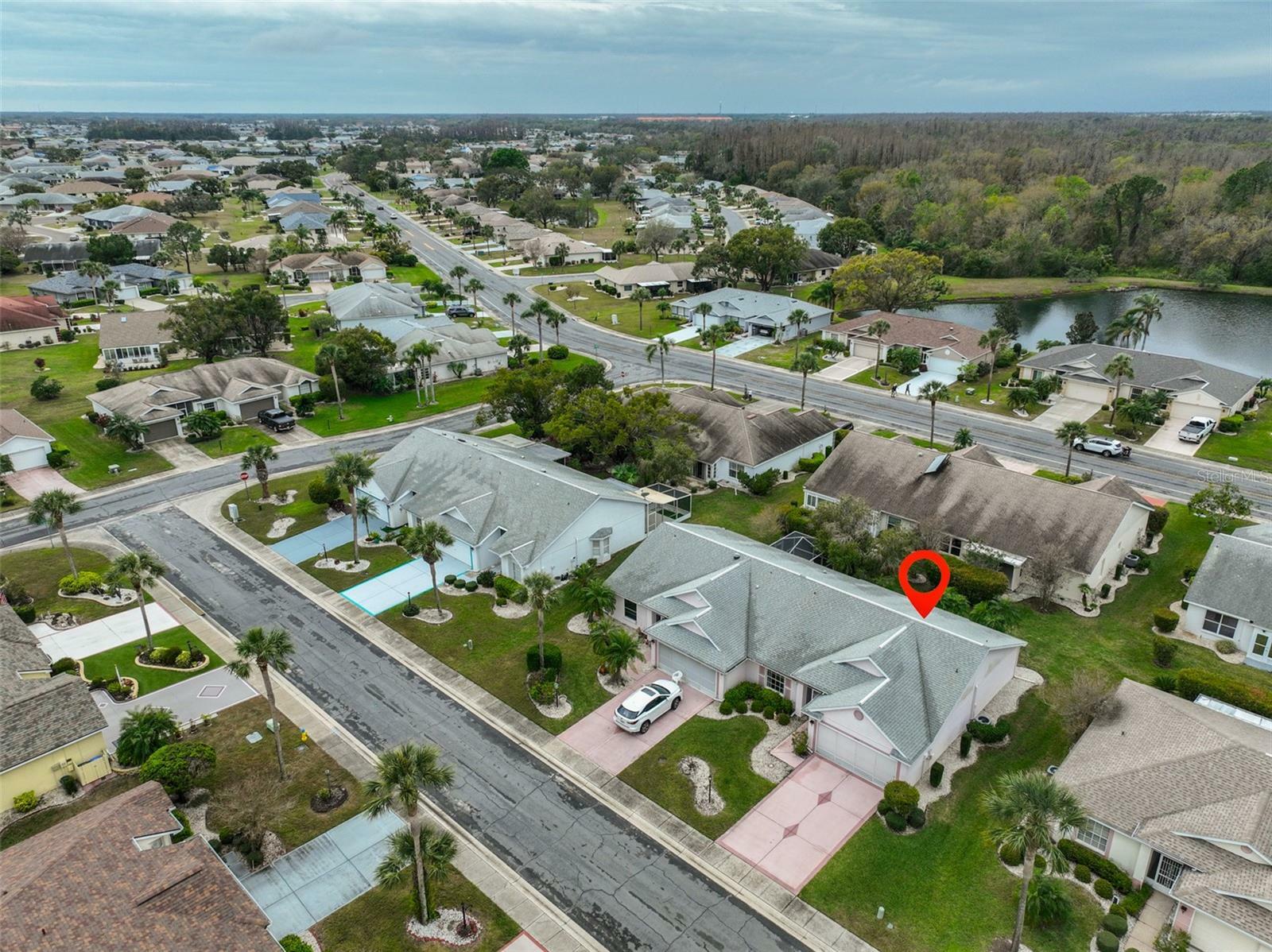 Property Photo:  2008 Gardenia Landings Lane  FL 33573 