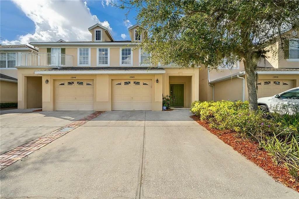 Property Photo:  13942 Dove Wing Court  FL 32828 