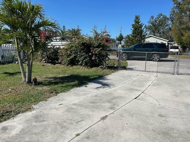 Property Photo:  104 Pearl Avenue N  FL 34275 