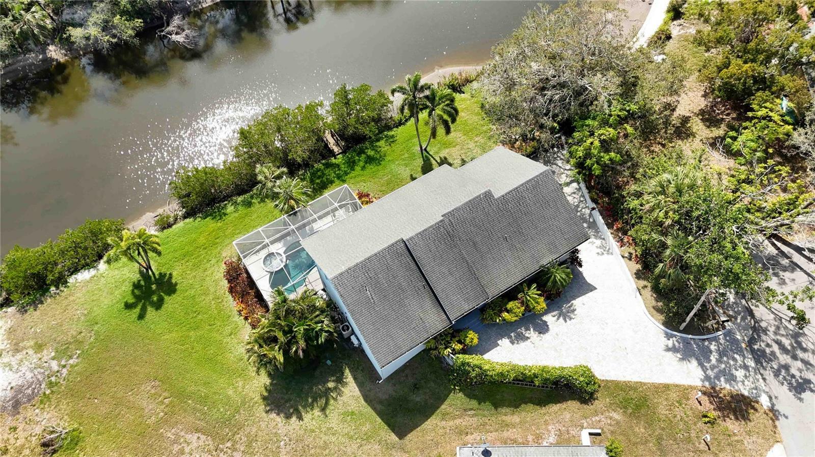 Property Photo: 2458 Whippoorwill Circle FL 34231