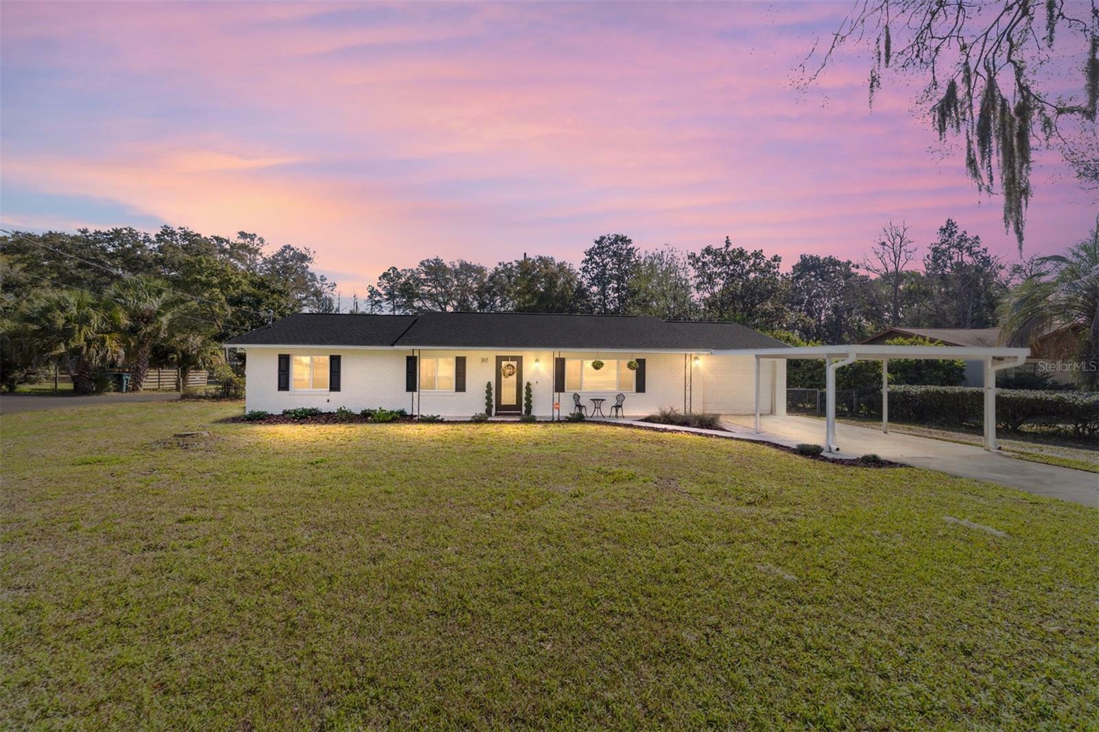 Property Photo: 165 NE 43rd Avenue FL 34470