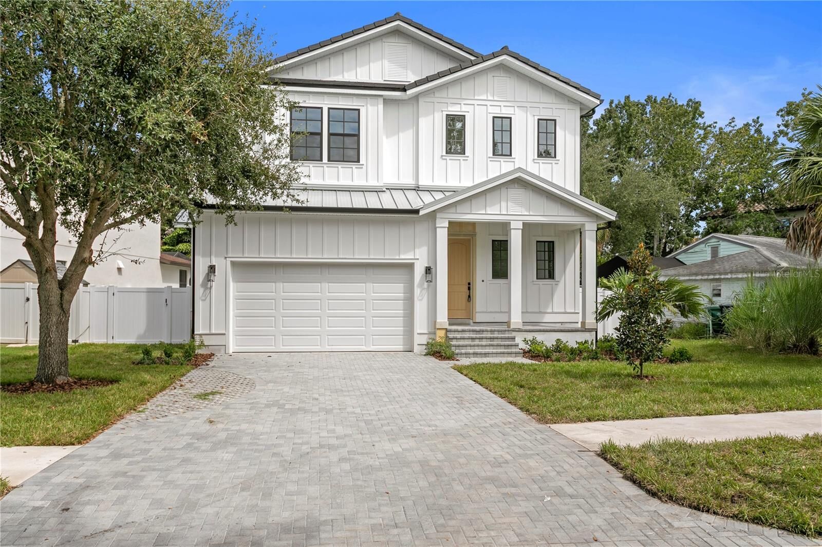 Property Photo:  3618 W Royal Palm Circle  FL 33629 