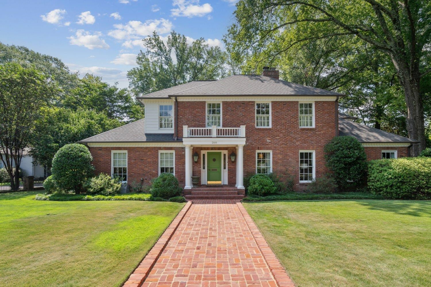 Property Photo:  268 E Chickasaw Pky  TN 38111 