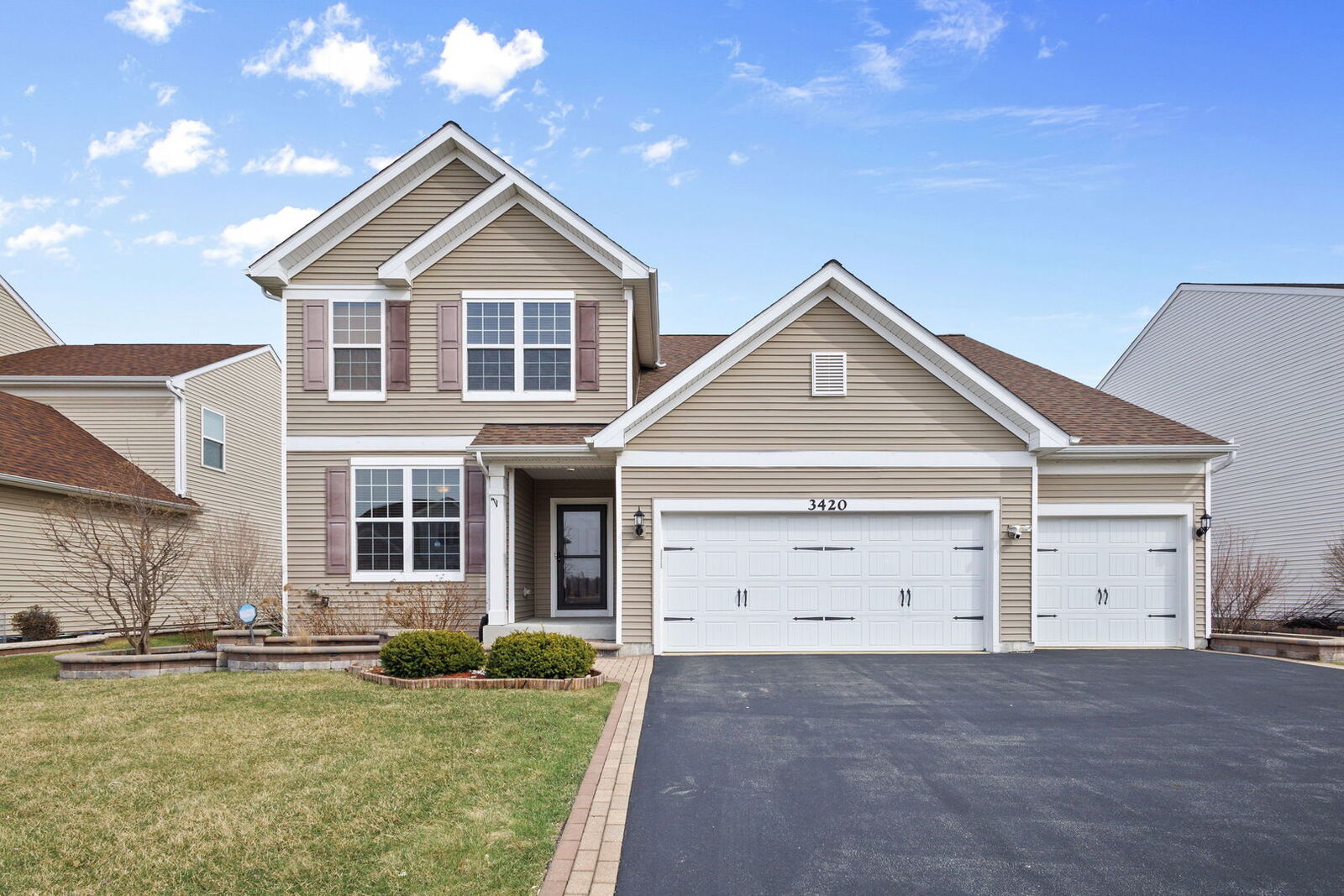 Property Photo: 3420 Empress Drive IL 60564