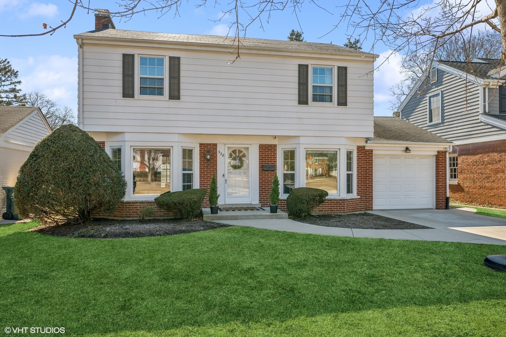 328 S Windsor Drive  Arlington Heights IL 60004 photo