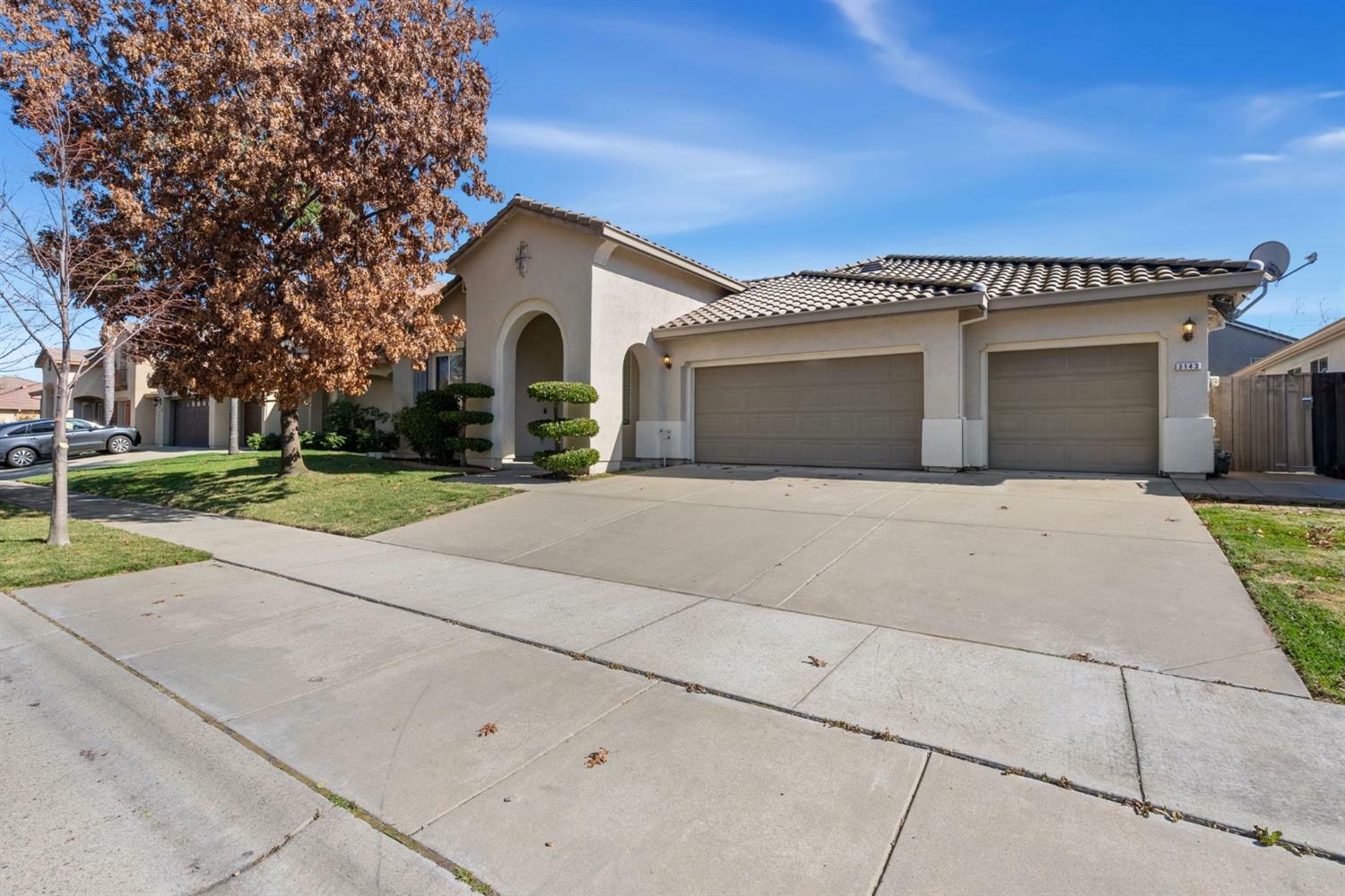 Property Photo:  3143 Sparrow Drive  CA 95834 