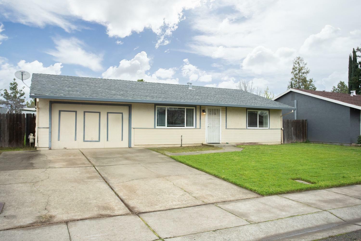 Property Photo:  2799 Peach Street  CA 95953 