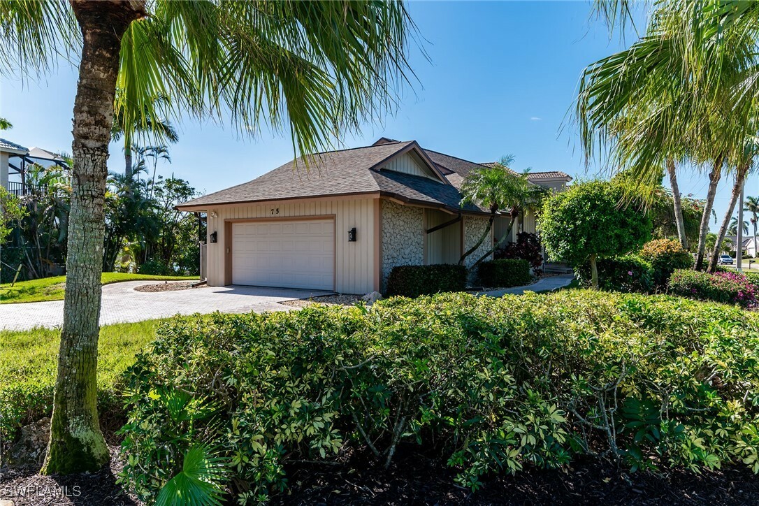 Property Photo: 75 N Barfield Drive FL 34145