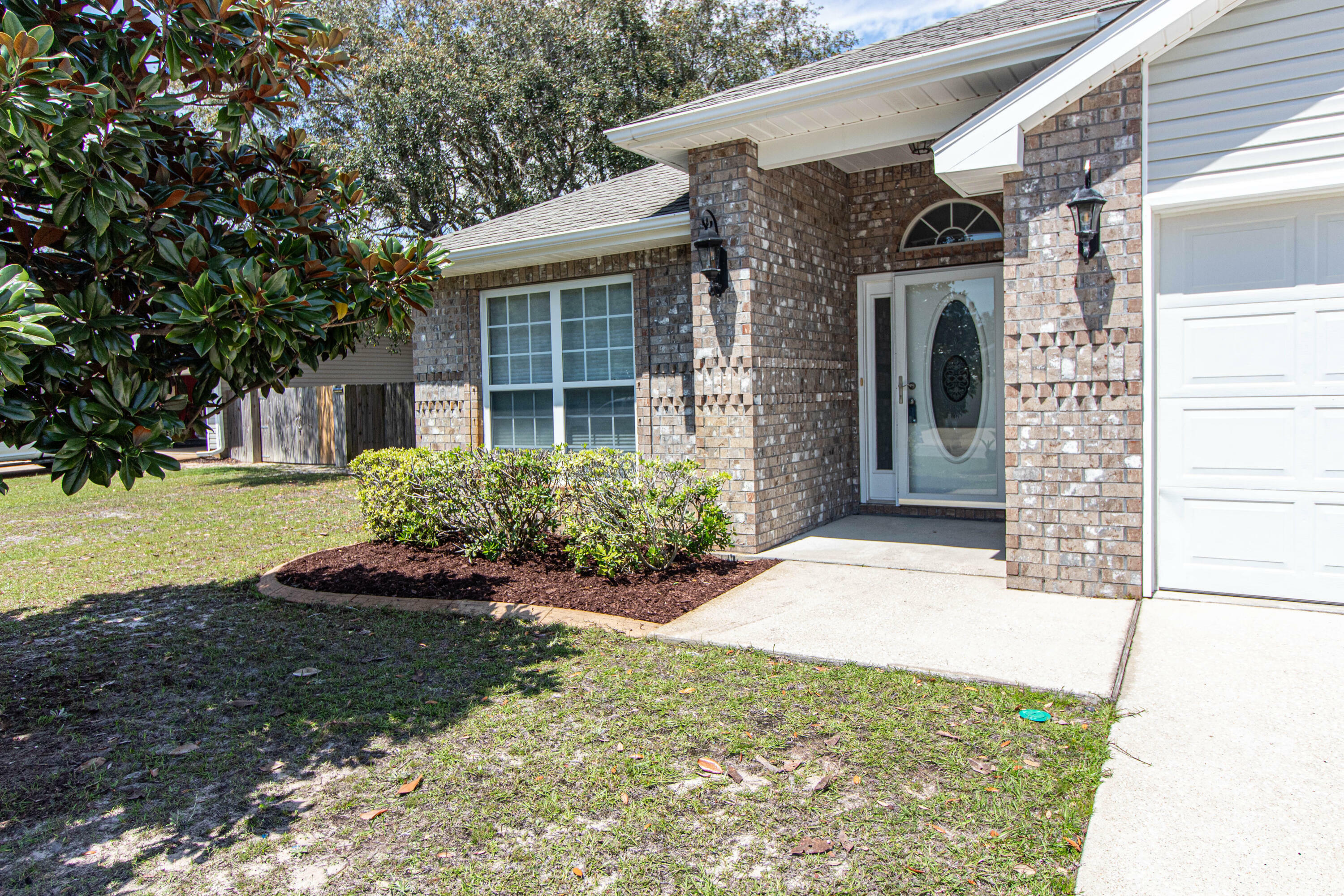 Property Photo: 8156 Fortworth Street FL 32566