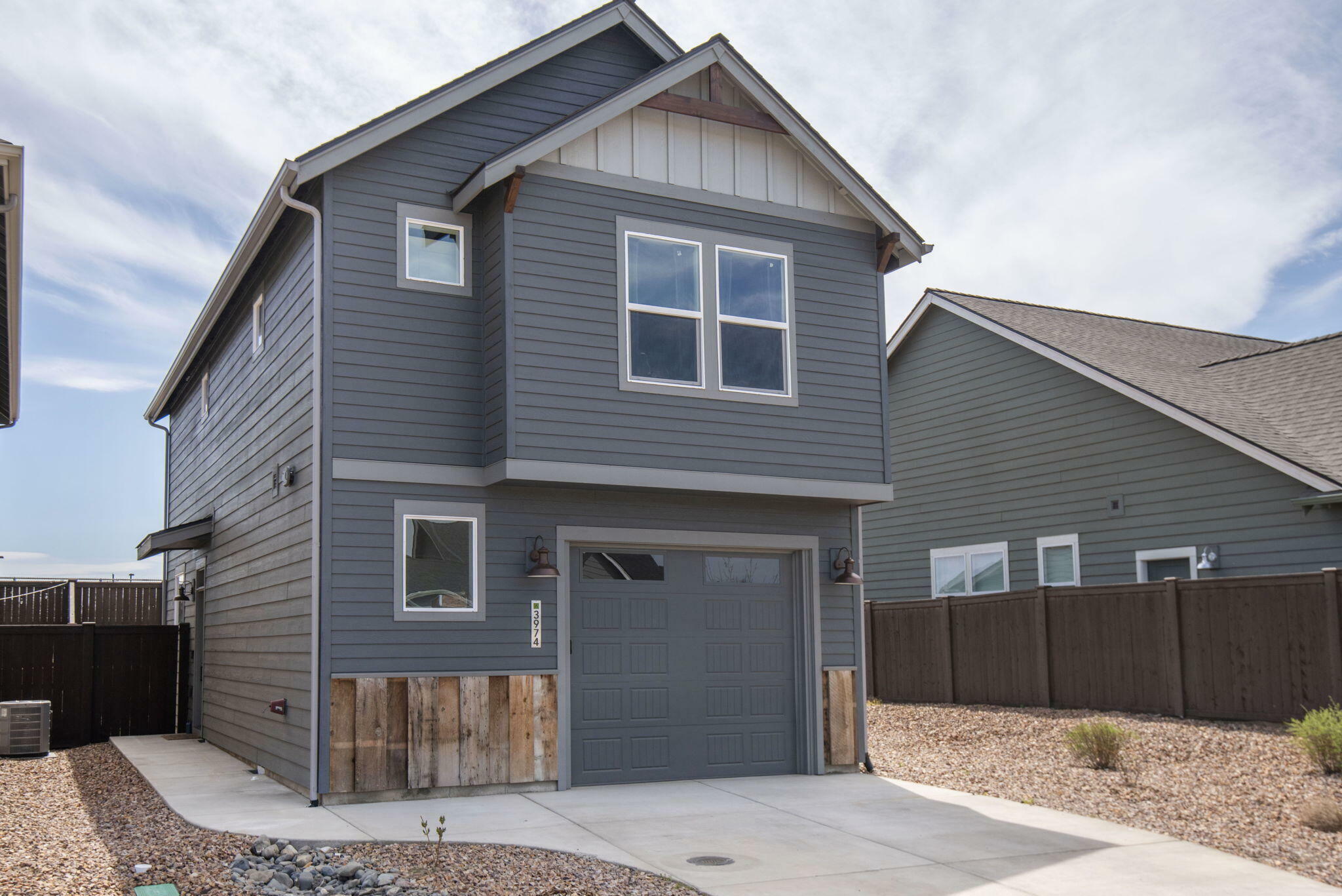 Property Photo: 3974 SW Coyote Avenue OR 97756