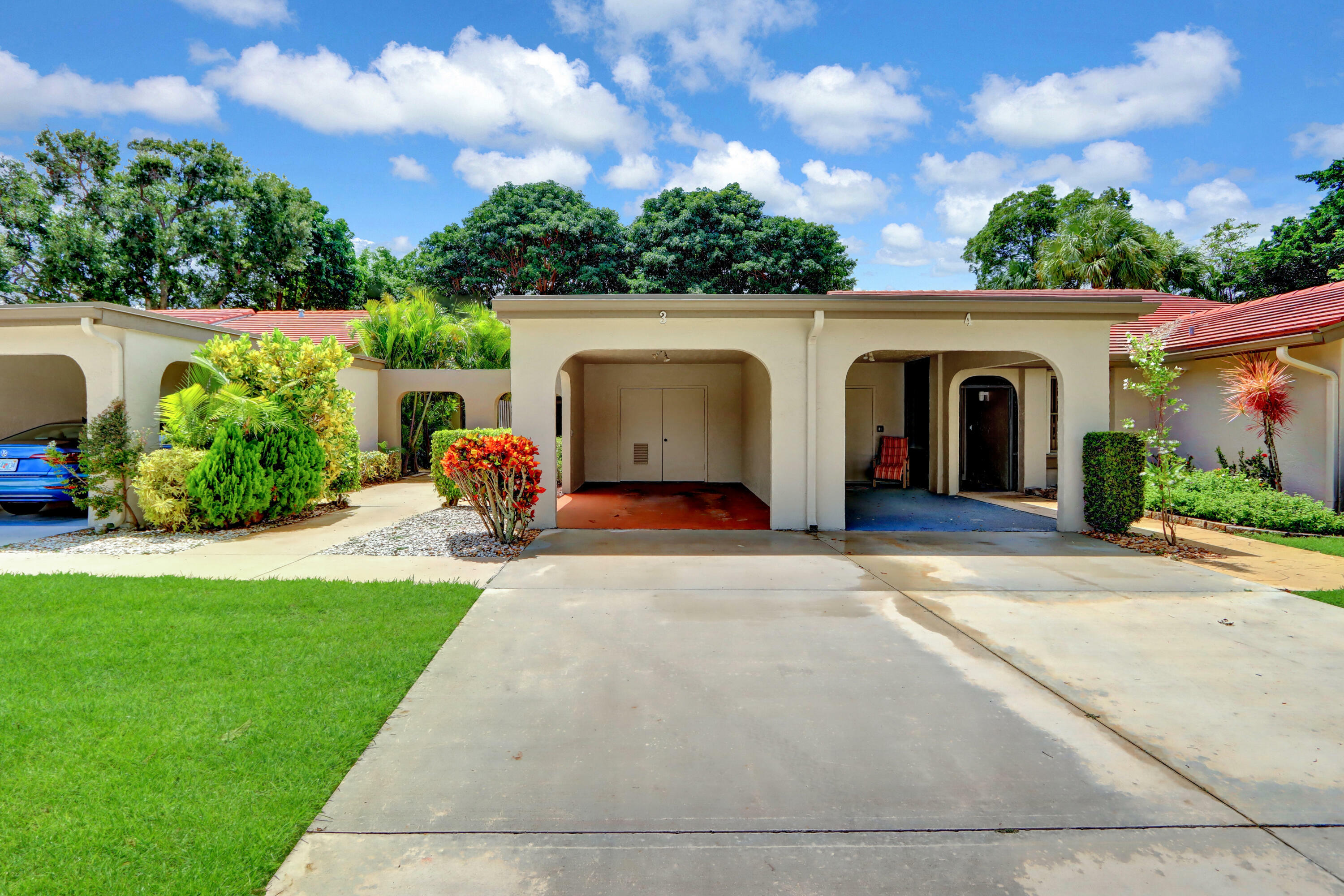 Property Photo: 5944 Forest Grove Drive 3 FL 33437