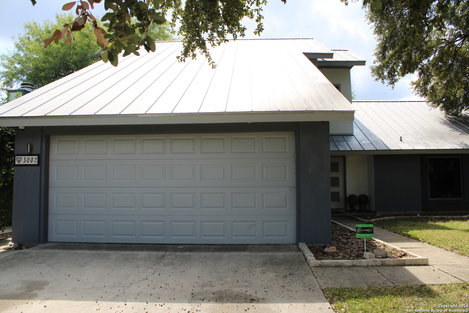 Property Photo: 3002 Shingle Oak Dr. TX 78247