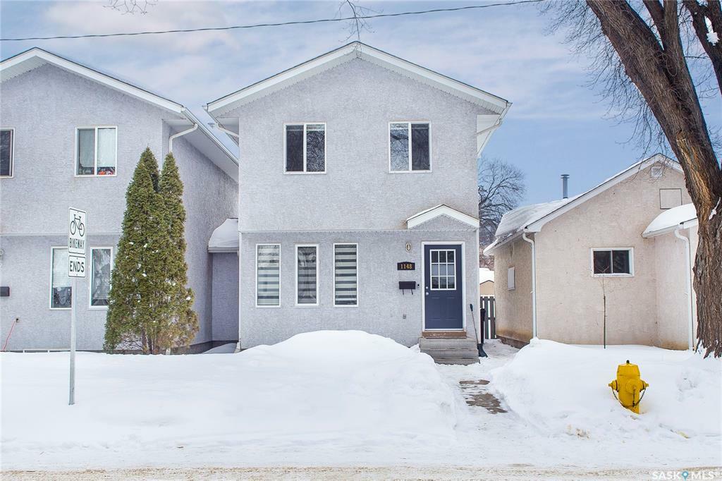 Property Photo:  1148 L Avenue S  SK S7M 2J9 