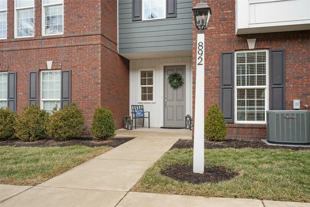 Property Photo:  892 Elmhurst Way  PA 15143 