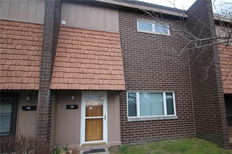 Property Photo:  122 Rivermont Ct  PA 15024 