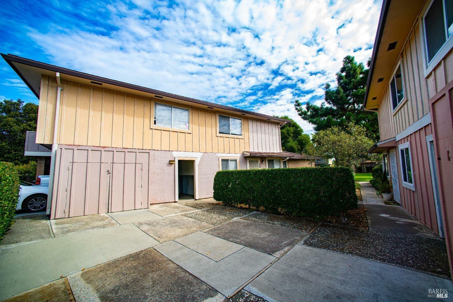 Property Photo:  237 Bahia Place  CA 94901 