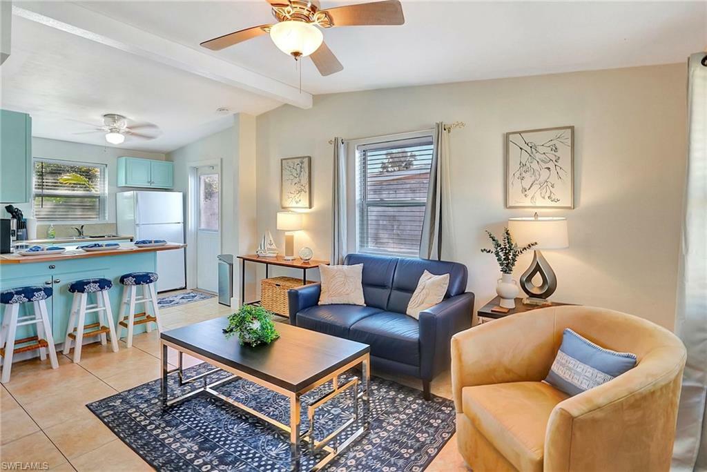 Property Photo: 3100 Connecticut Ave FL 34112