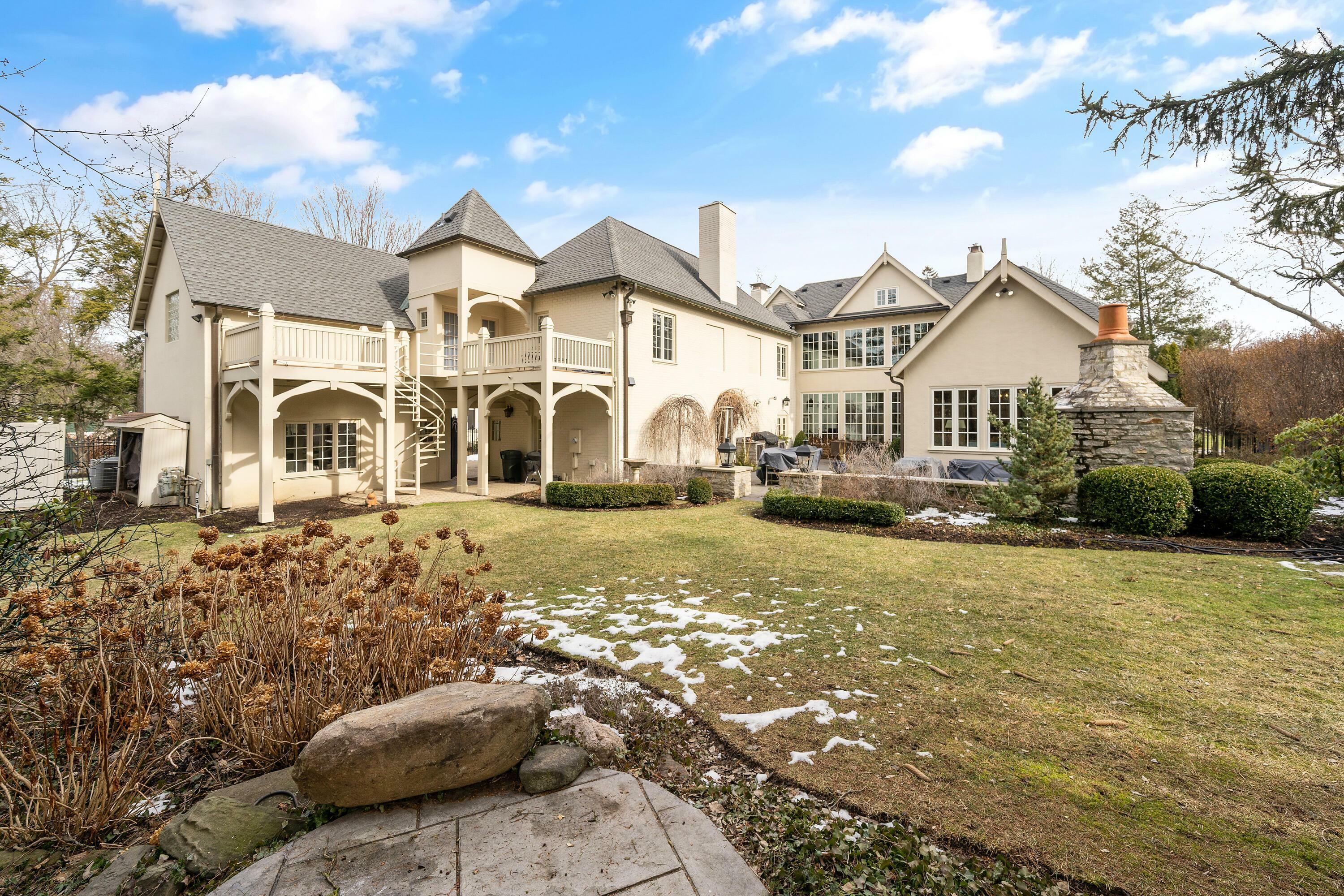 Property Photo:  57 Preston Road  OH 43209 