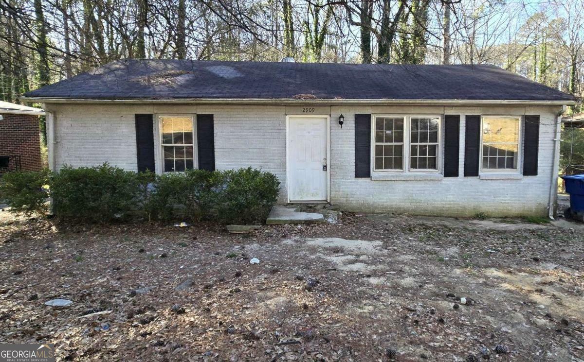 Property Photo: 2909 Diana Drive SW GA 30315