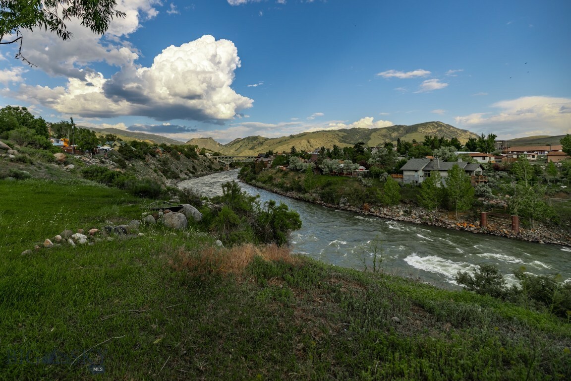 Property Photo:  104 Vista Street  MT 59030 