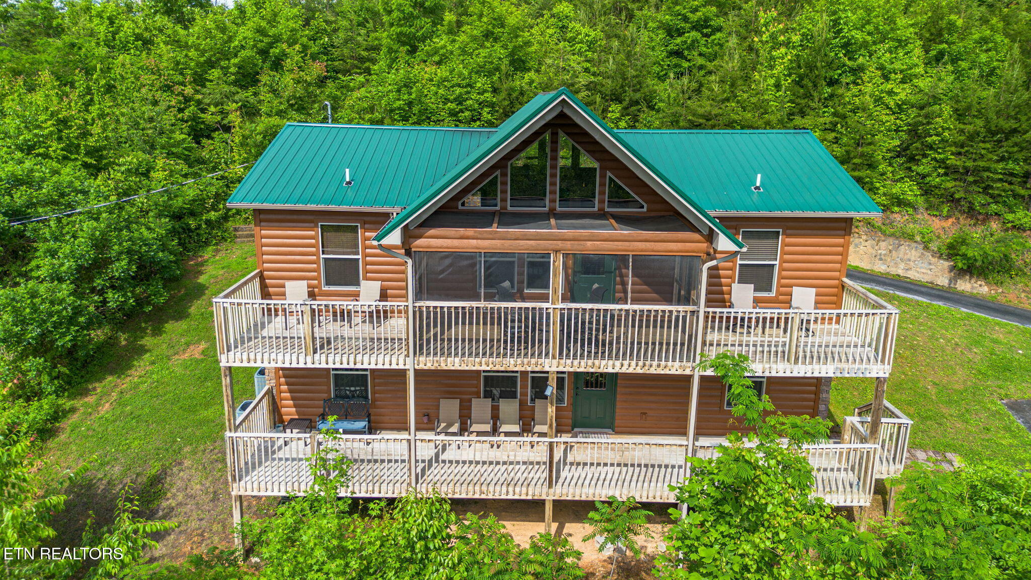 Property Photo: 1792 Paulas Huskey Circle TN 37876