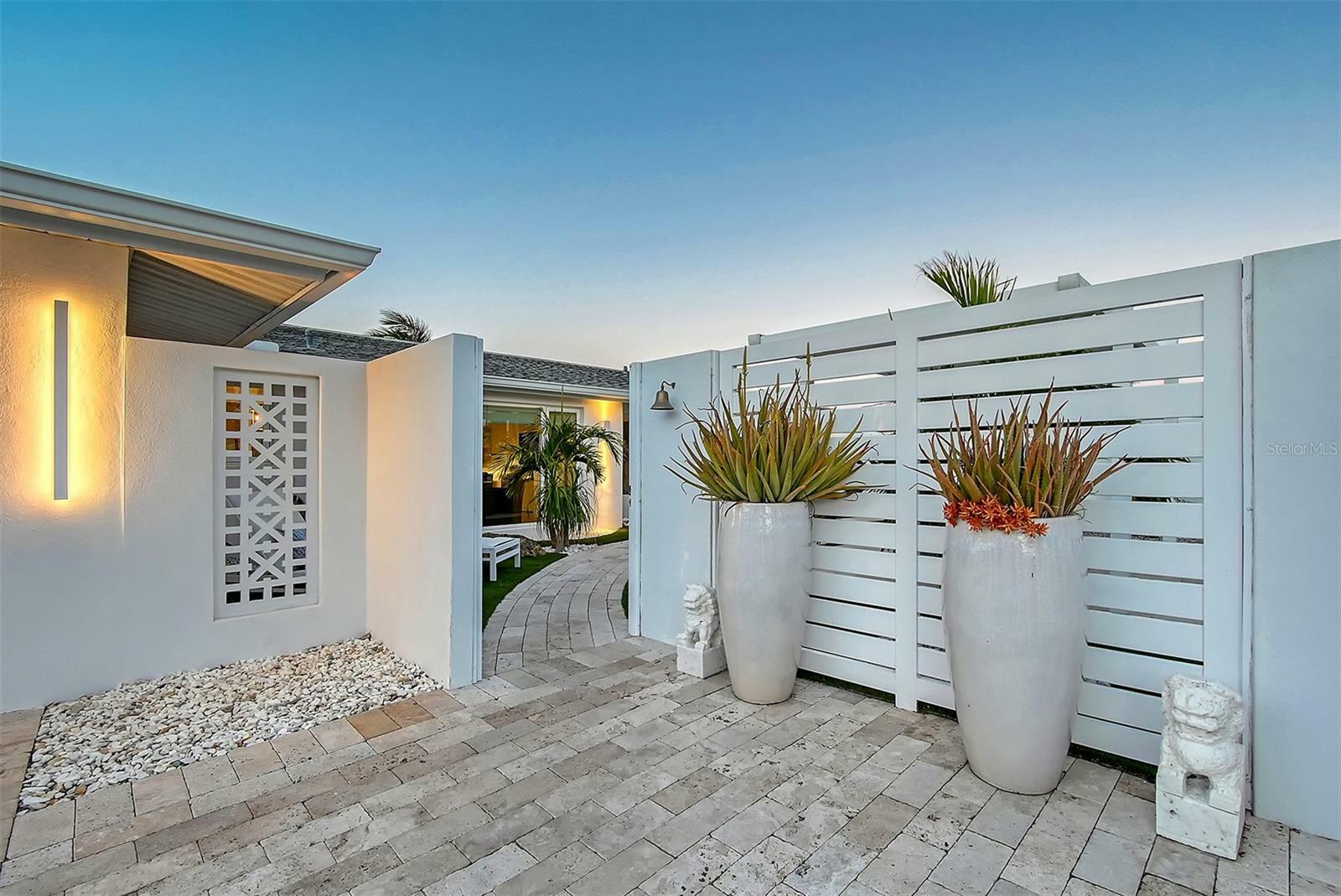 Property Photo: 309 Avenida Milano FL 34242