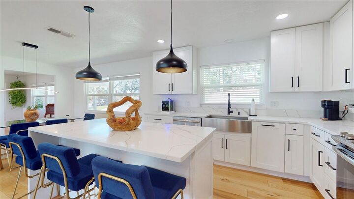 Property Photo: 1930 Hilltop Drive FL 32757