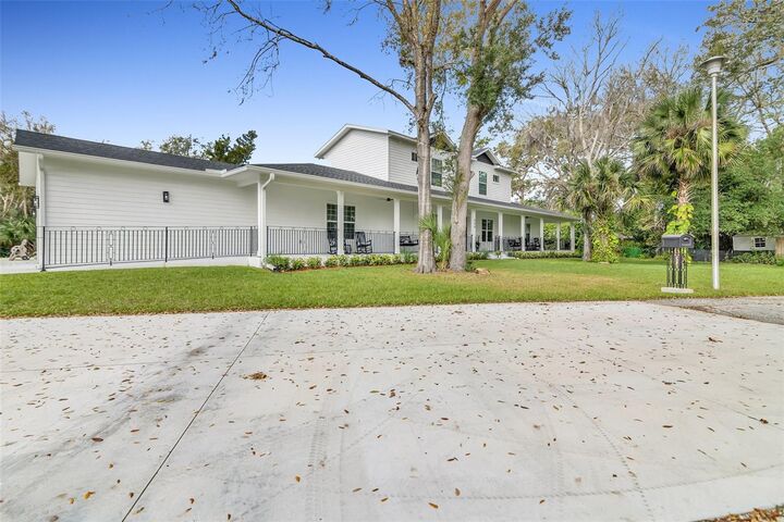Property Photo: 599 Glendevon Drive FL 32168