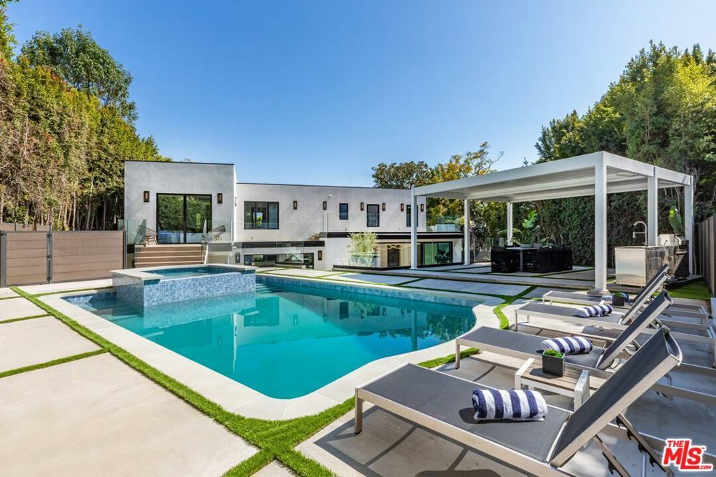 Property Photo: 1271 Sunset Plaza Drive CA 90069