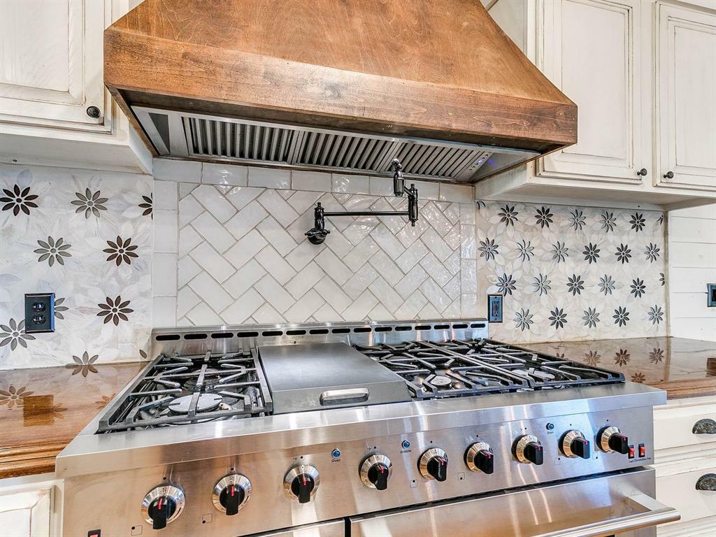 Property Photo: 7705 NW 16th Street OK 73127