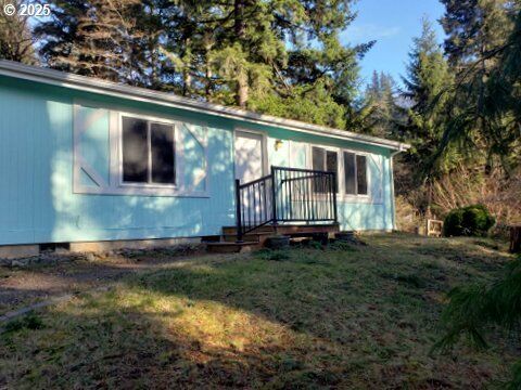 Property Photo:  462 Hombre St  WA 98671 
