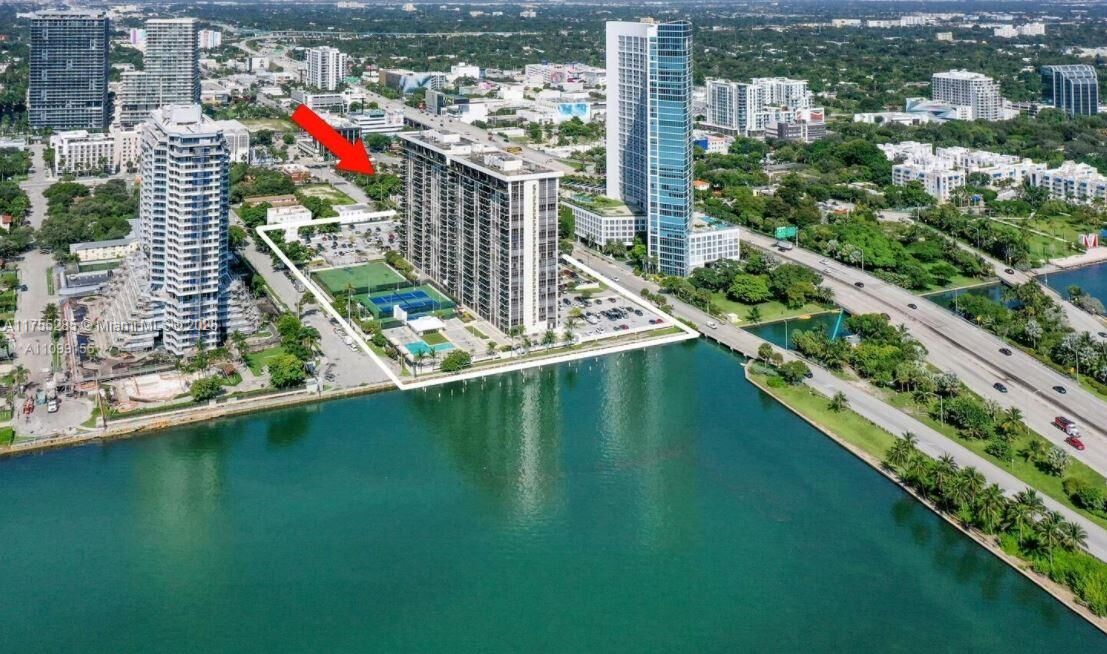 Property Photo:  600 NE 36th St 211  FL 33137 