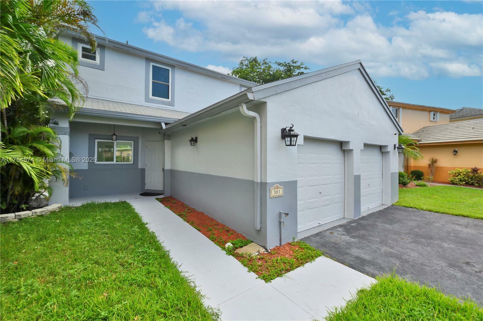 381 NW 207th Ave  Pembroke Pines FL 33029 photo