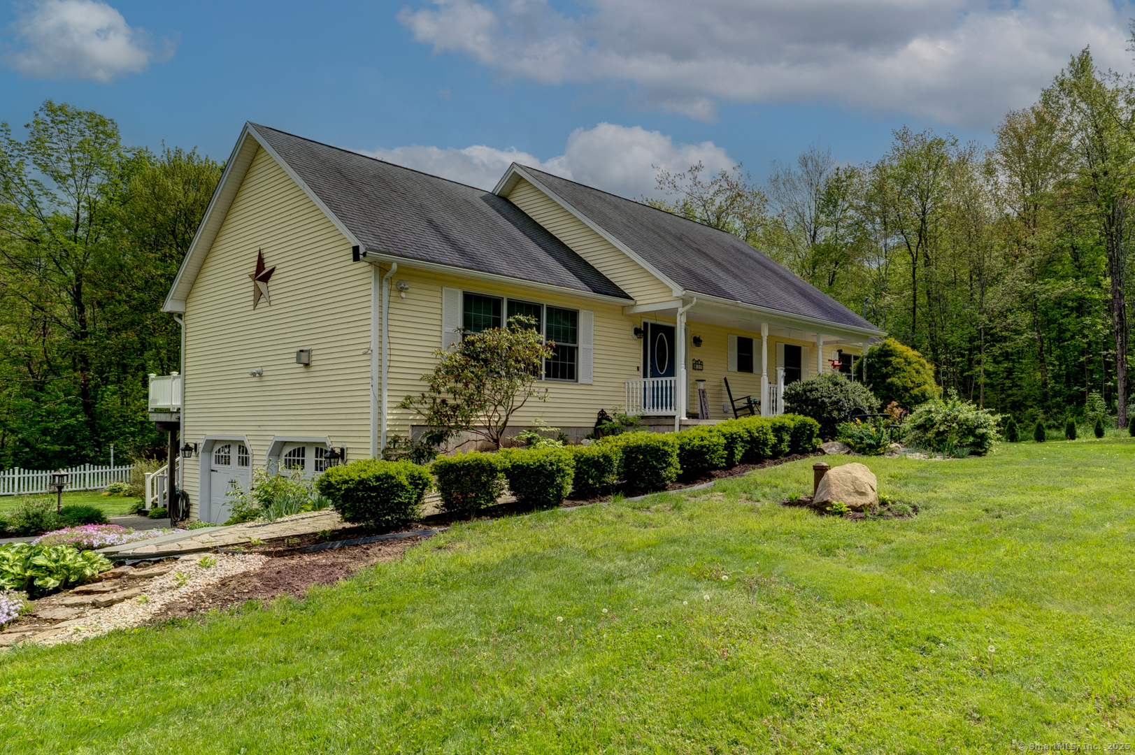 Property Photo:  37 East Morris Lane  CT 06763 
