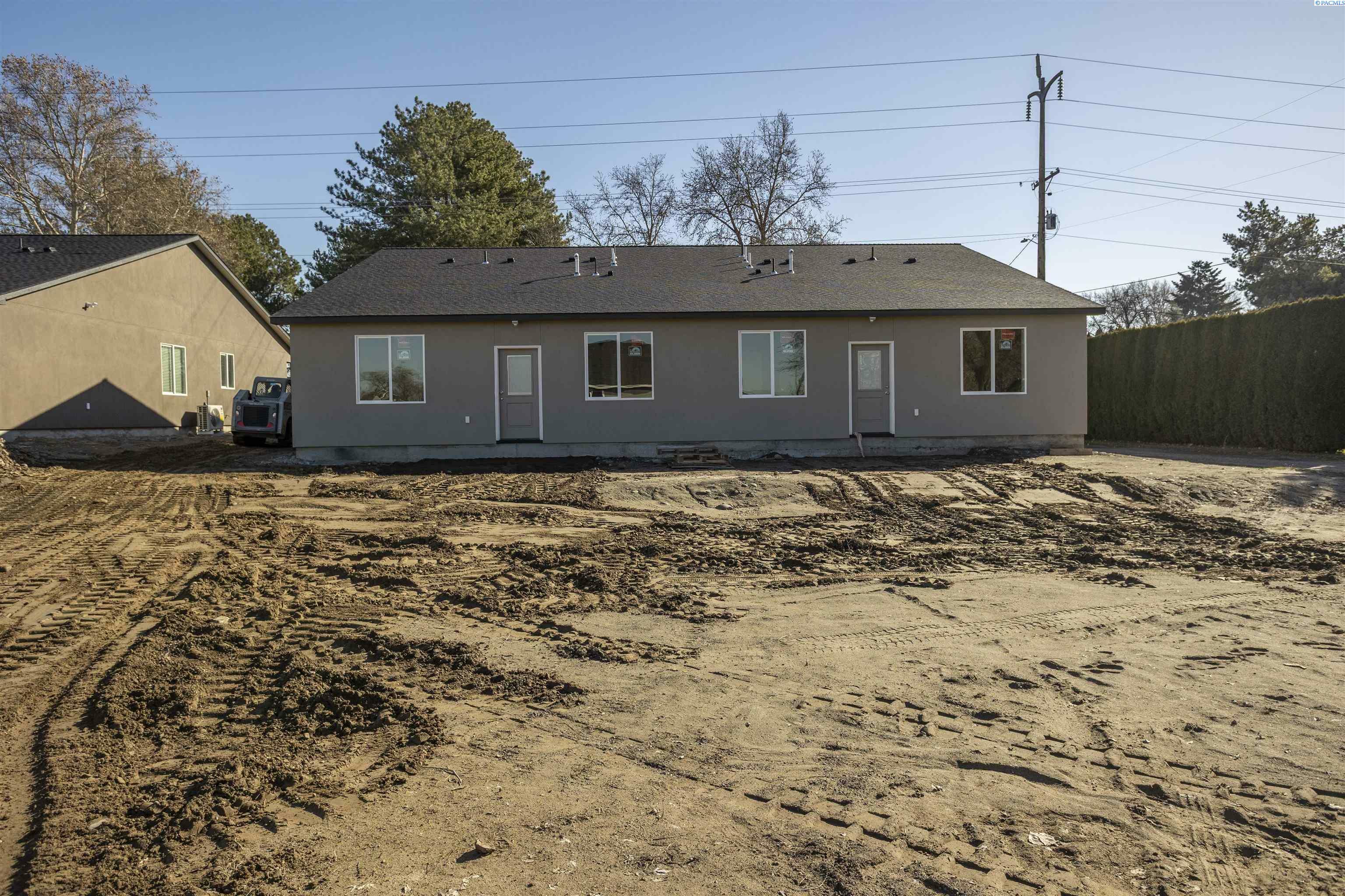 Property Photo:  2112 Road 52  WA 99301 