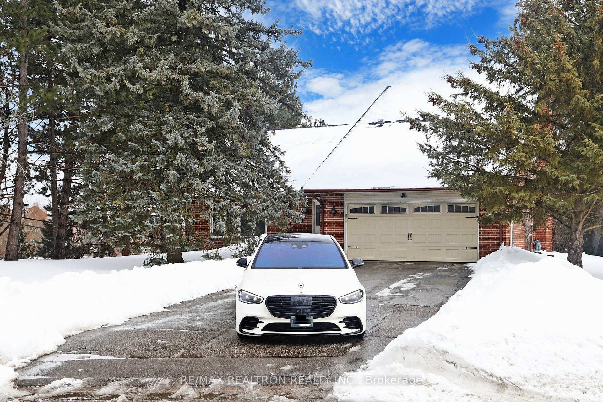Property Photo: 510 Warren Road ON L7B 1C4
