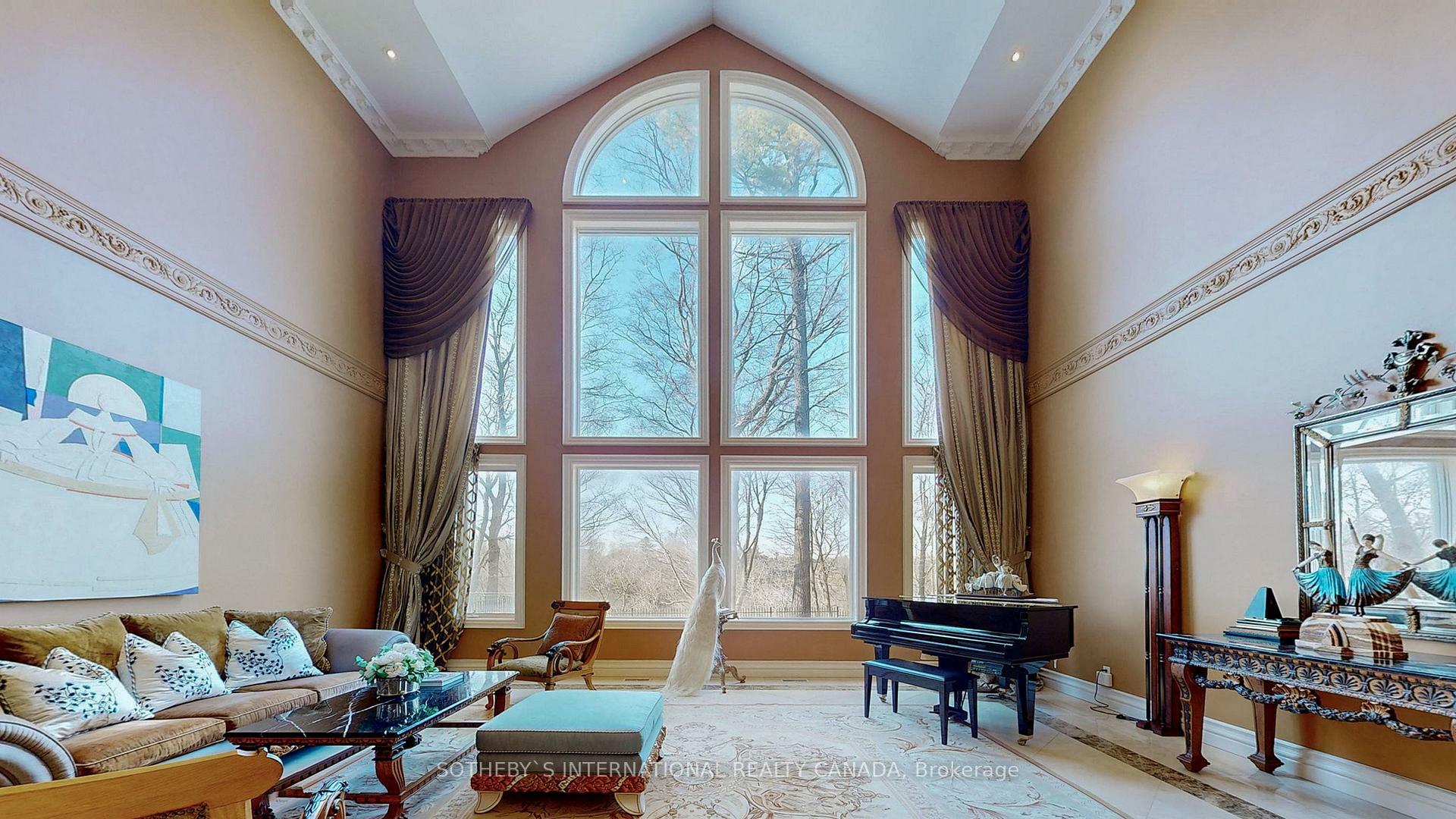 Property Photo: 28 Glenorchy Rd ON M3C 2P9