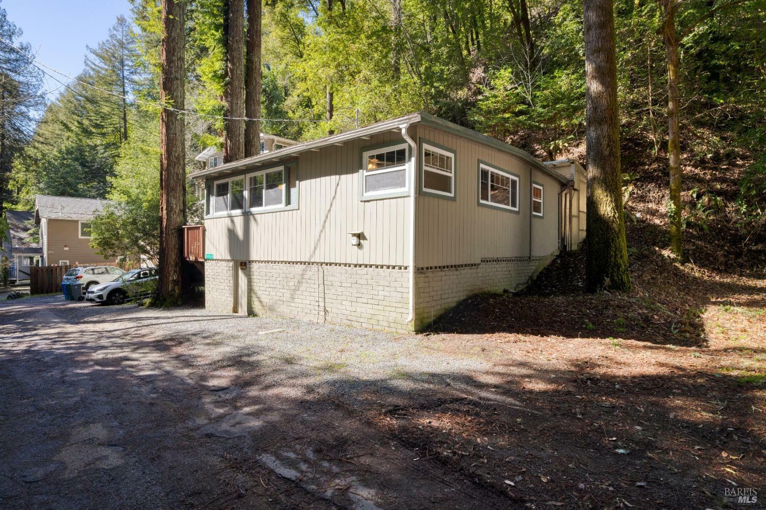 17013 Mount Jackson Trail  Guerneville CA 95446 photo