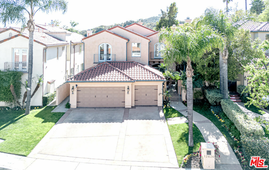 Property Photo: 12626 Promontory Rd CA 90049