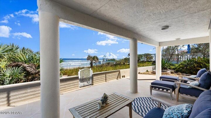 Property Photo:  2901 Hill Street  FL 32169 