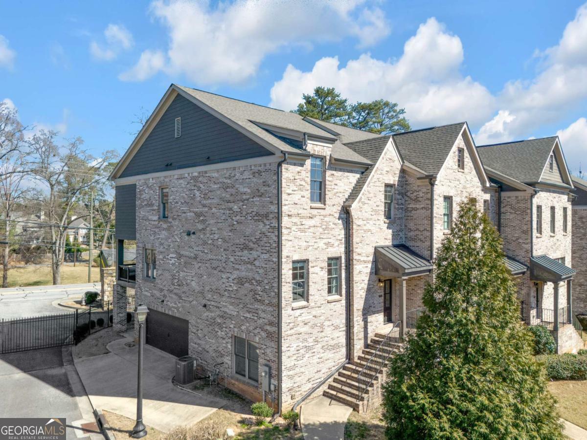 Property Photo: 2850 Stonehall Court SE GA 30080