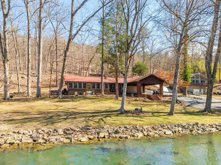 Property Photo:  7286 Mullins Cove Road  TN 37397 