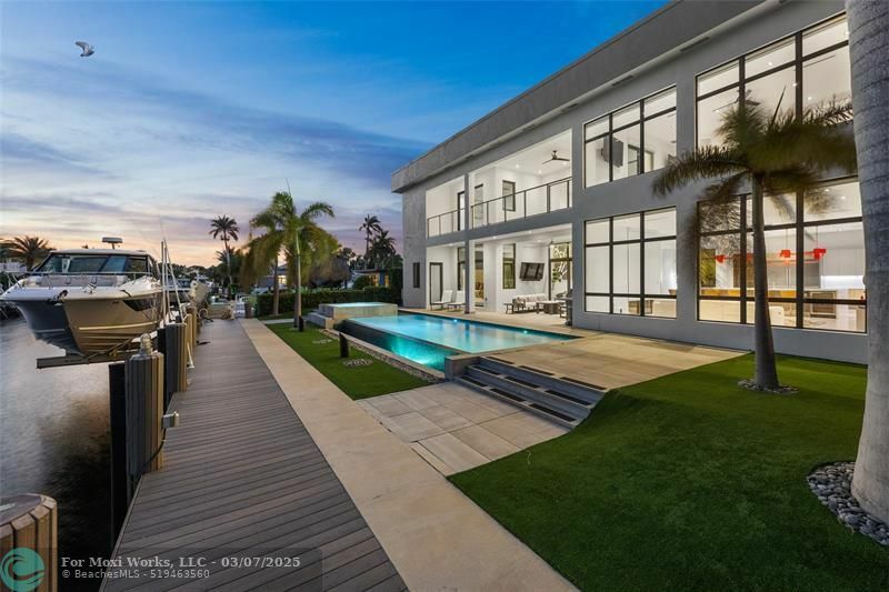 Property Photo: 2410 NE 48th St FL 33064