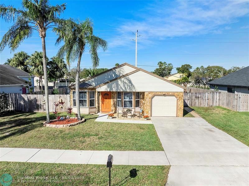 Property Photo:  831 SW 135th Way  FL 33325 