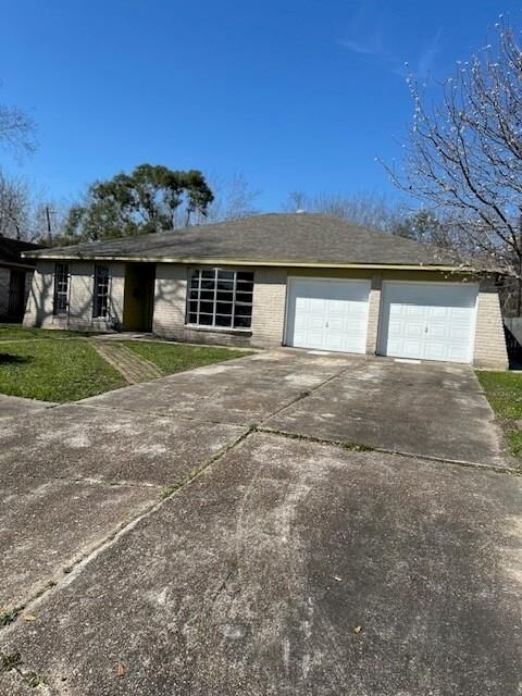 Property Photo:  10718 Plainfield  TX 77031 
